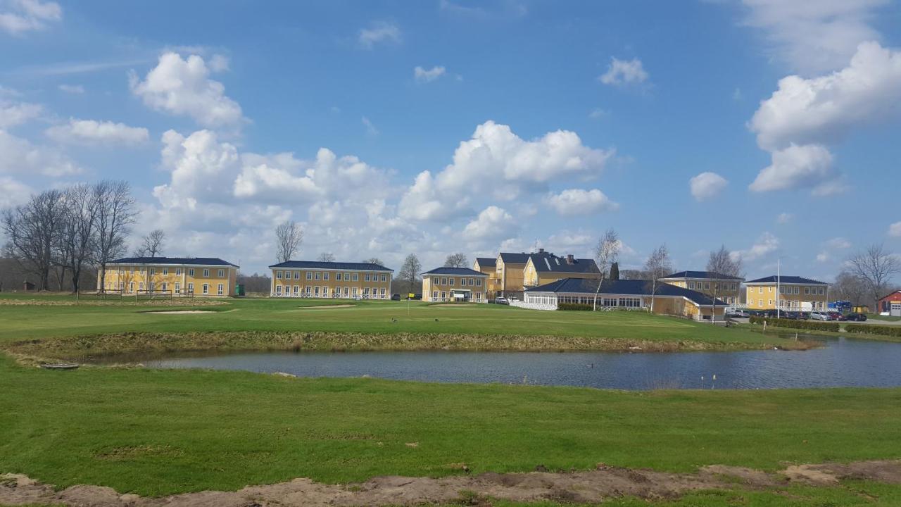 Melleruds Golfklubb Bed & Breakfast Kültér fotó